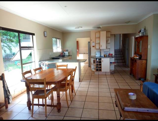 3 BEDROOM HOUSE FOR SALE IN DANA BAY